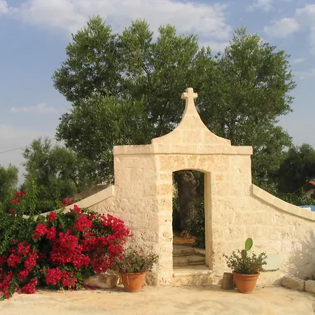 Masseria San Martino Hotel 3*
